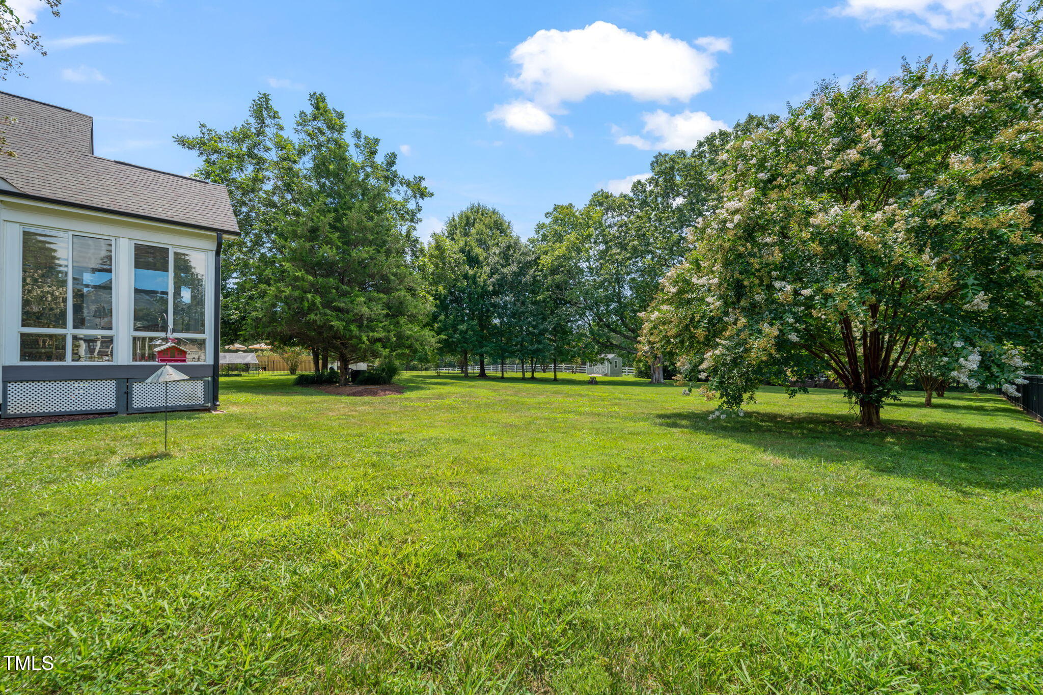 503 Sunglow Court
