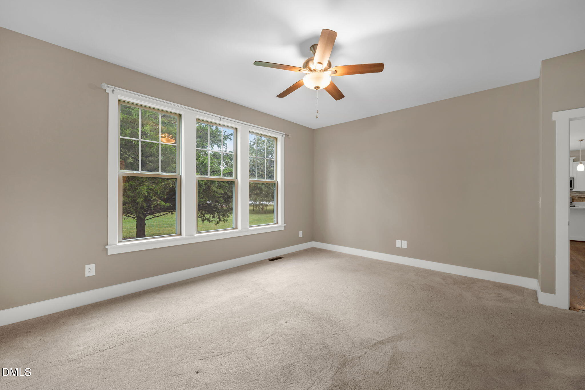 503 Sunglow Court