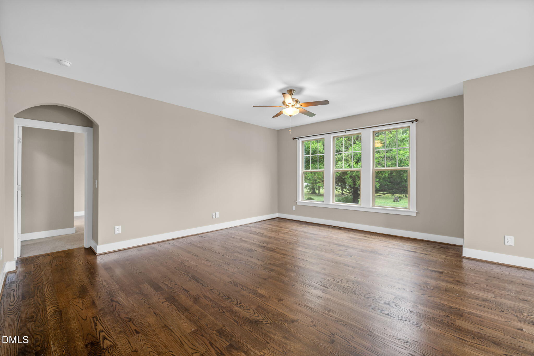 503 Sunglow Court
