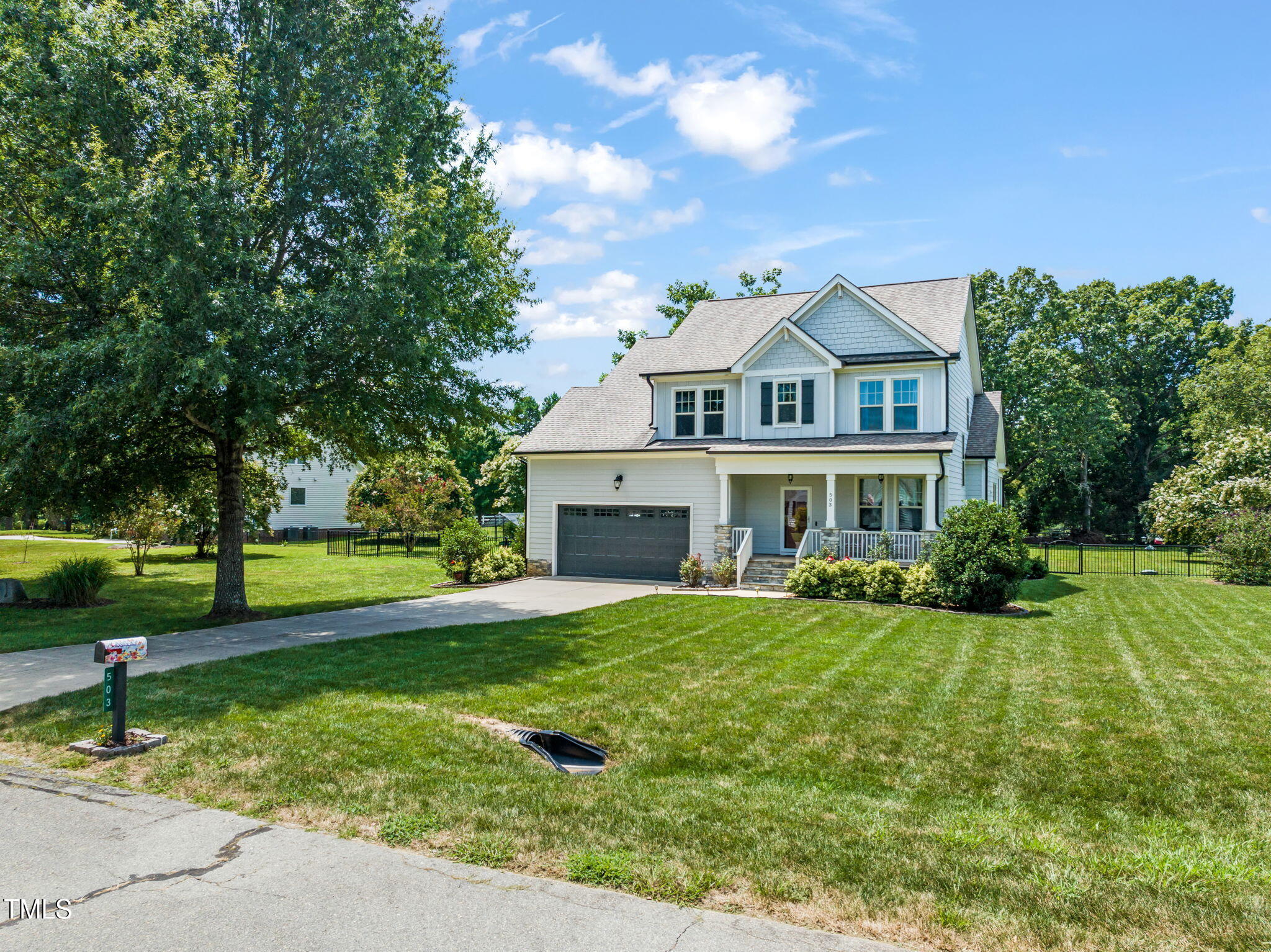 503 Sunglow Court