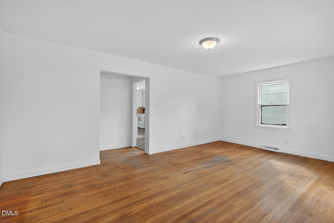1209 W Murray Avenue