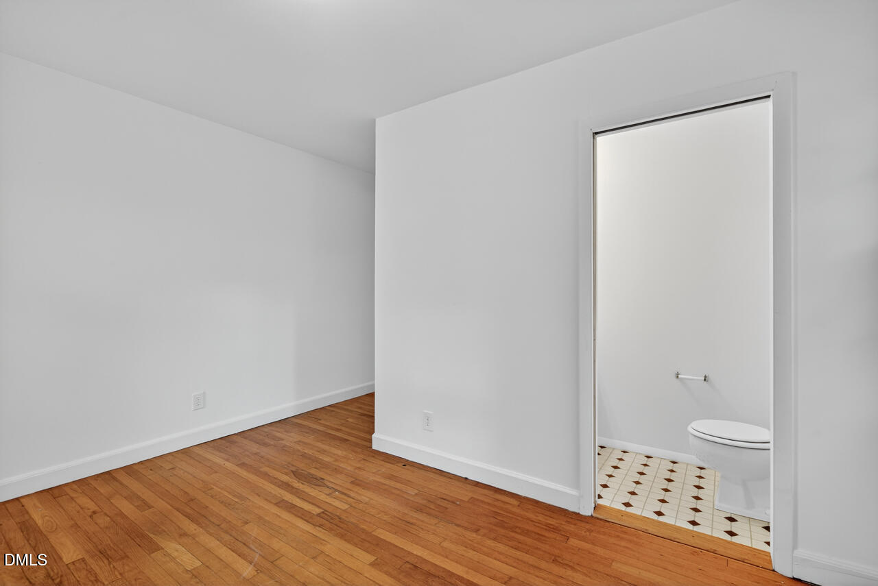 1209 W Murray Avenue