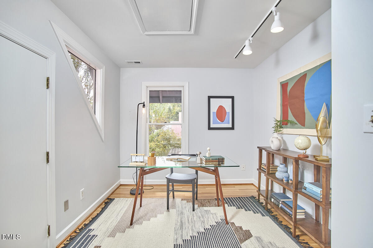 133 Circadian Way