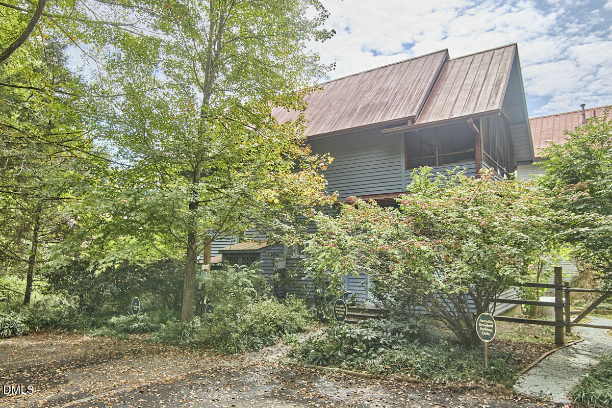 133 Circadian Way