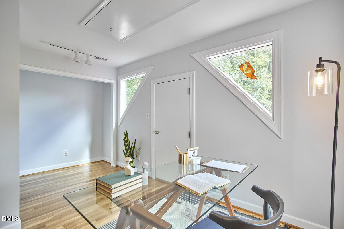 133 Circadian Way