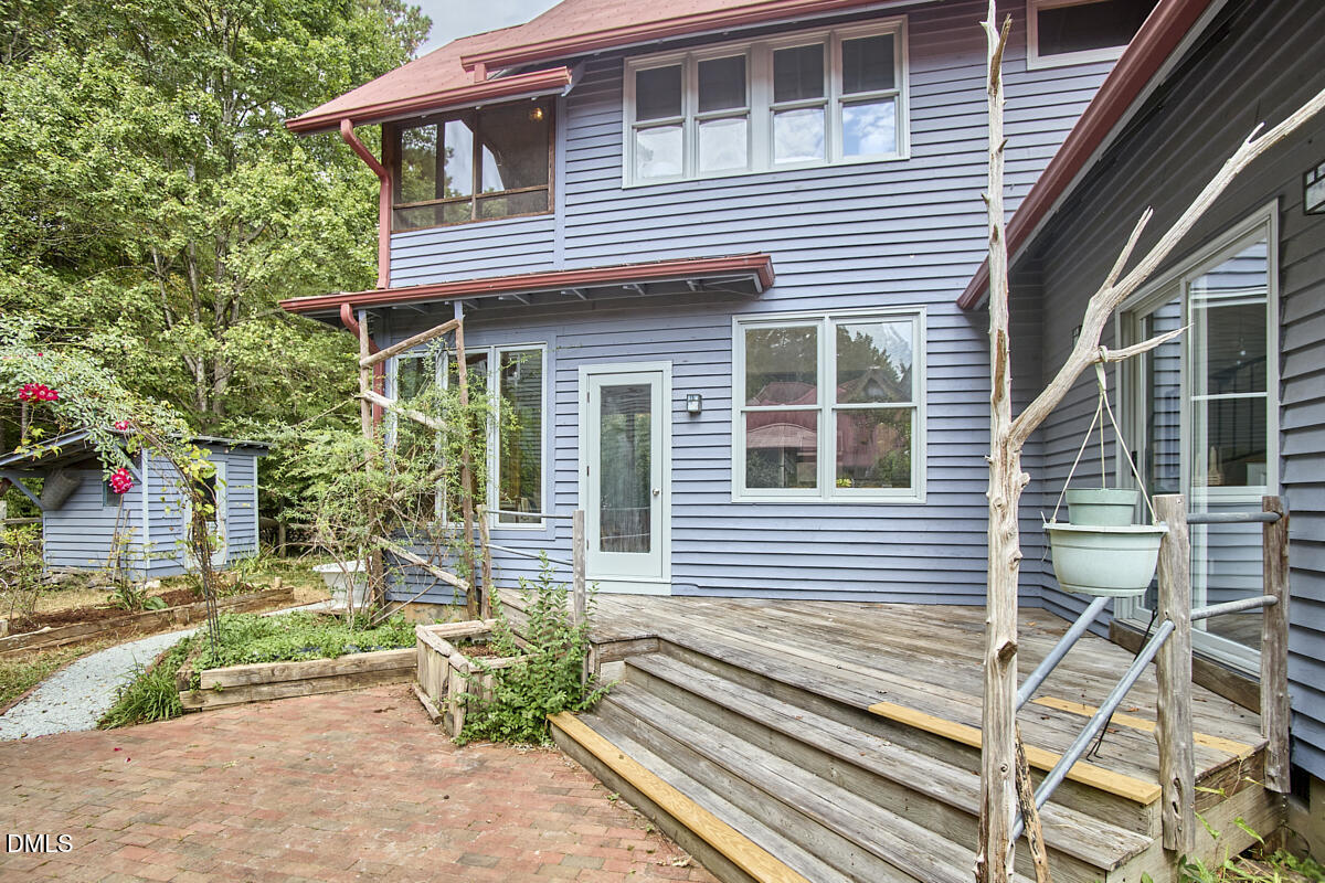 133 Circadian Way
