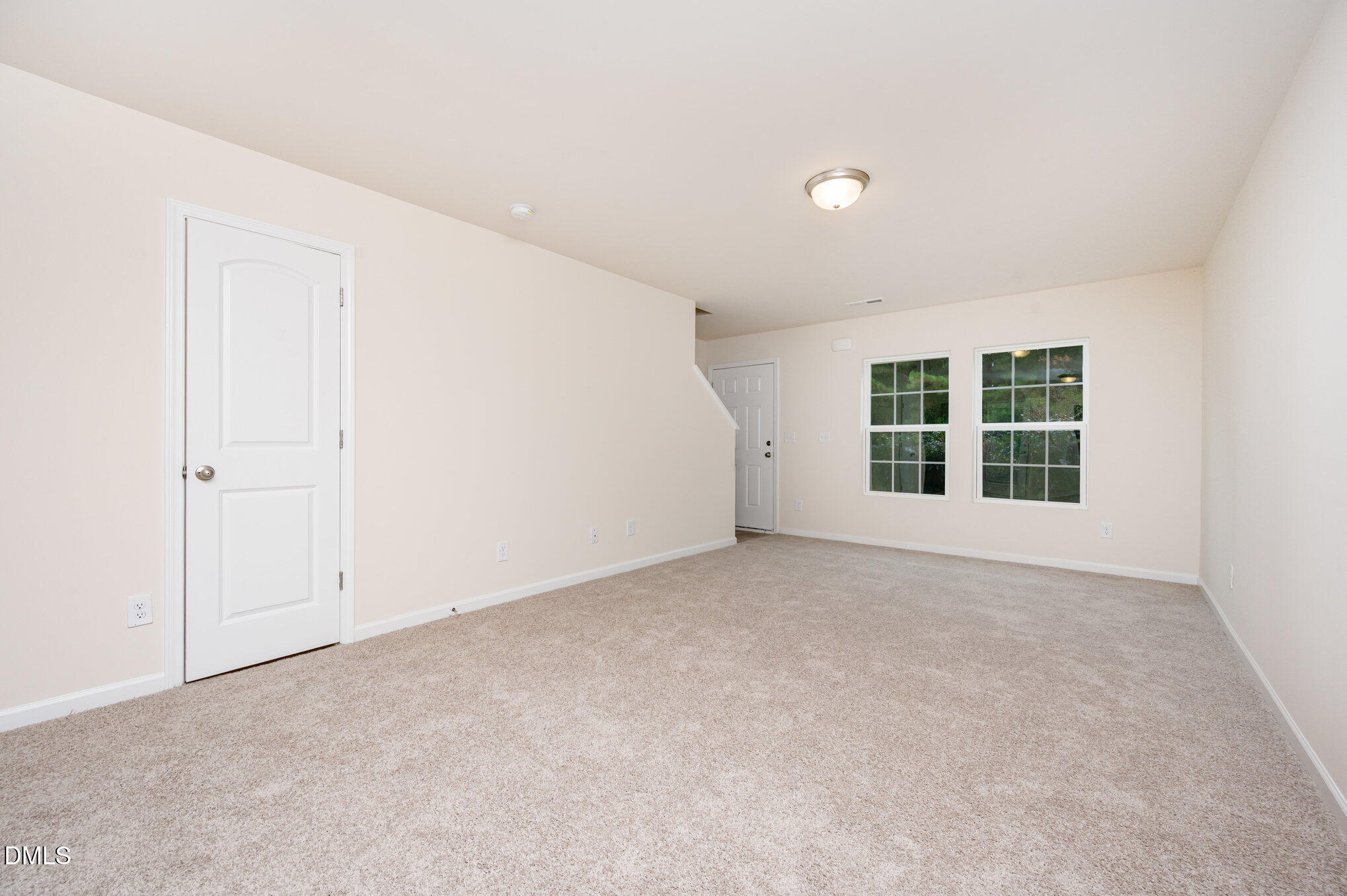 107 Deanne Lane