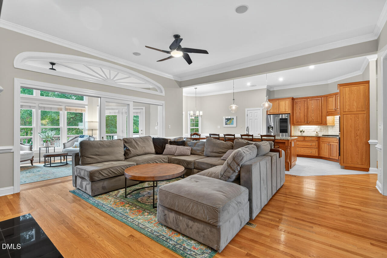 2811 Lindenshire Drive