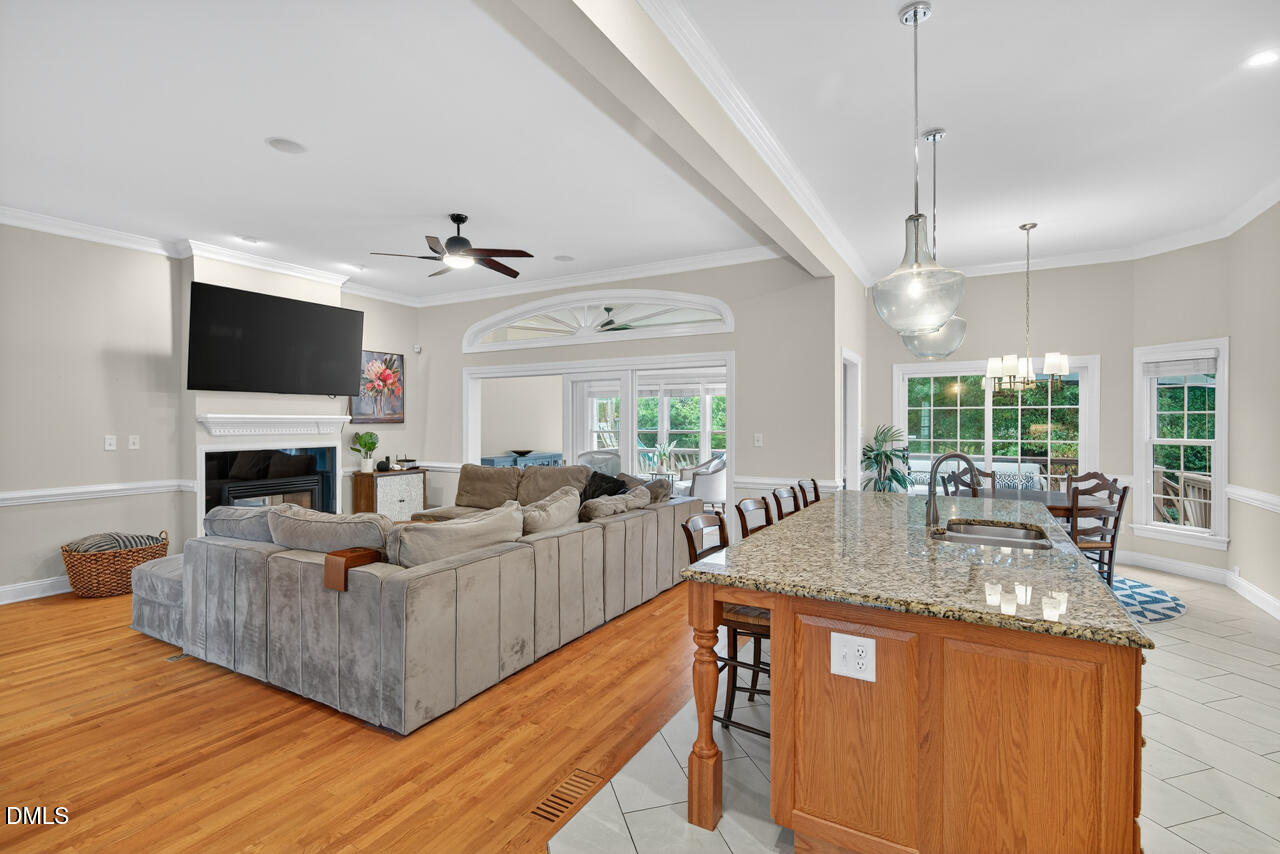 2811 Lindenshire Drive