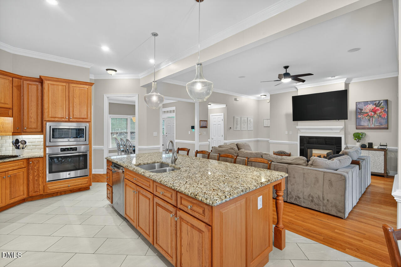 2811 Lindenshire Drive