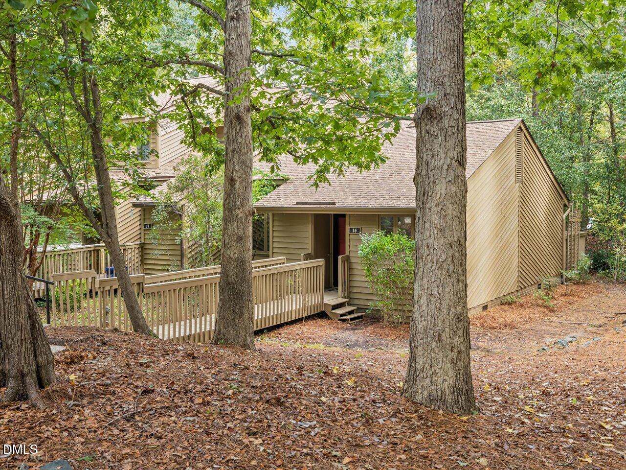 16 Pinnacle Road