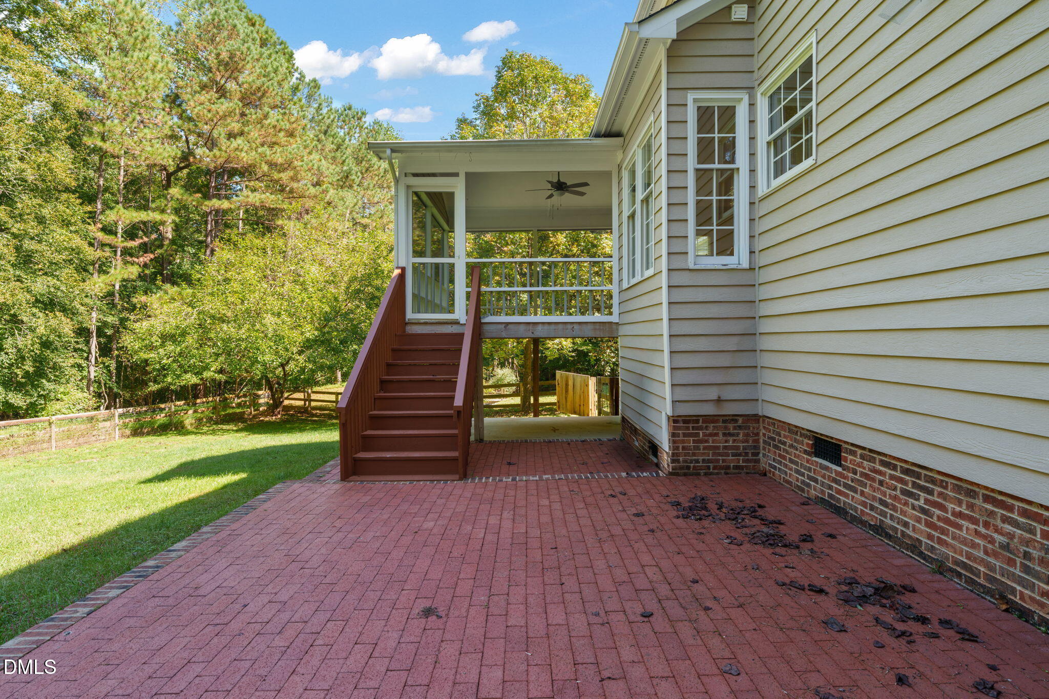 16 Quail Hunt Circle