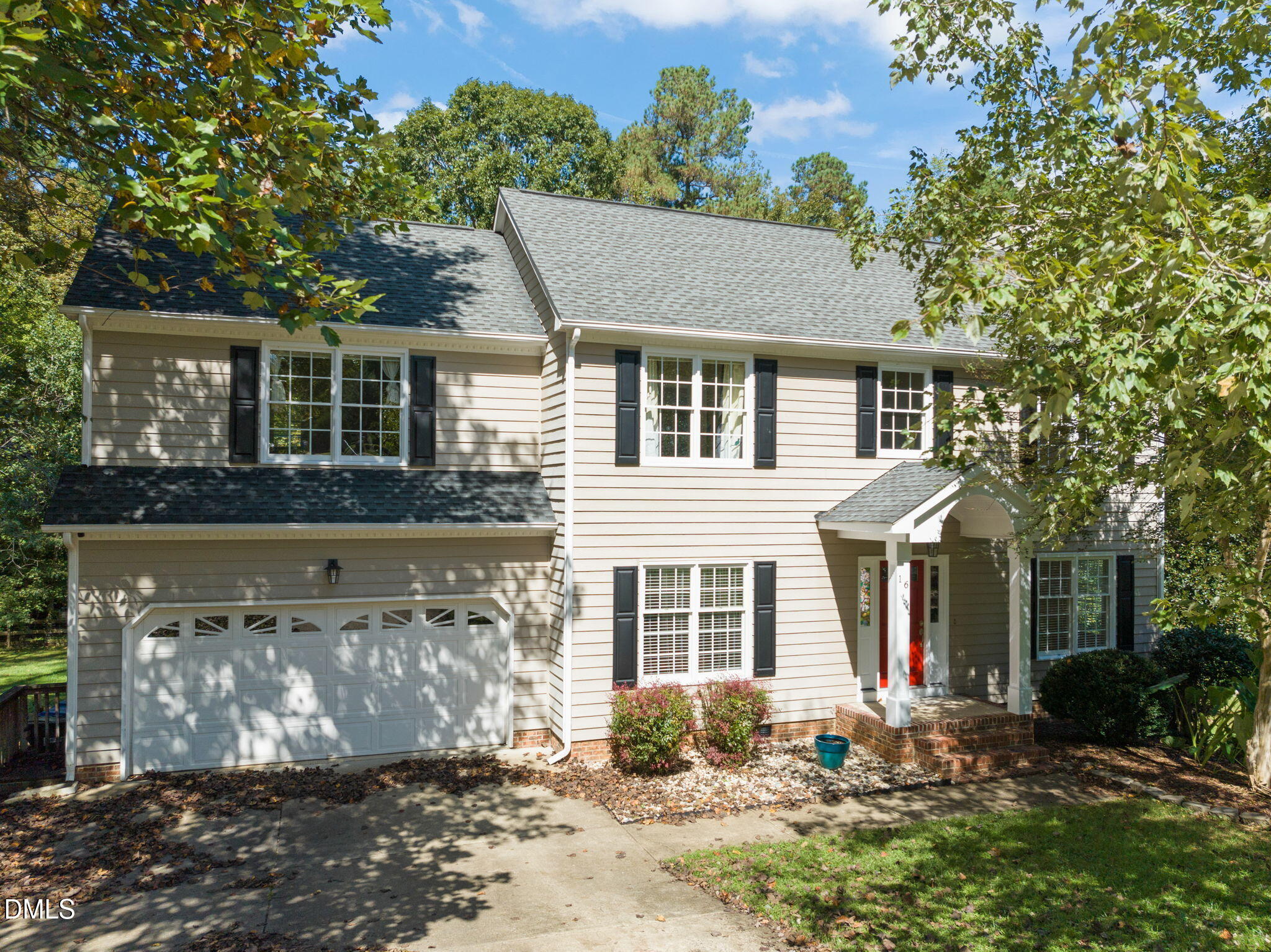 16 Quail Hunt Circle