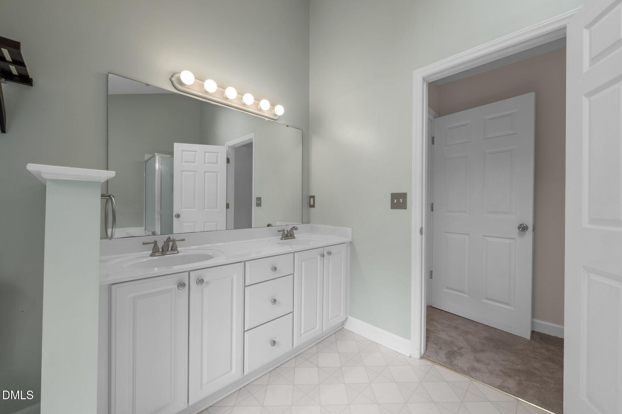 16 Quail Hunt Circle