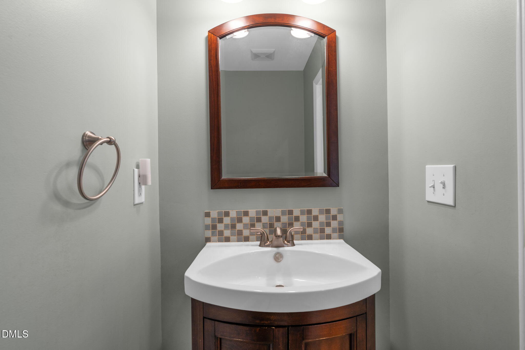 16 Quail Hunt Circle