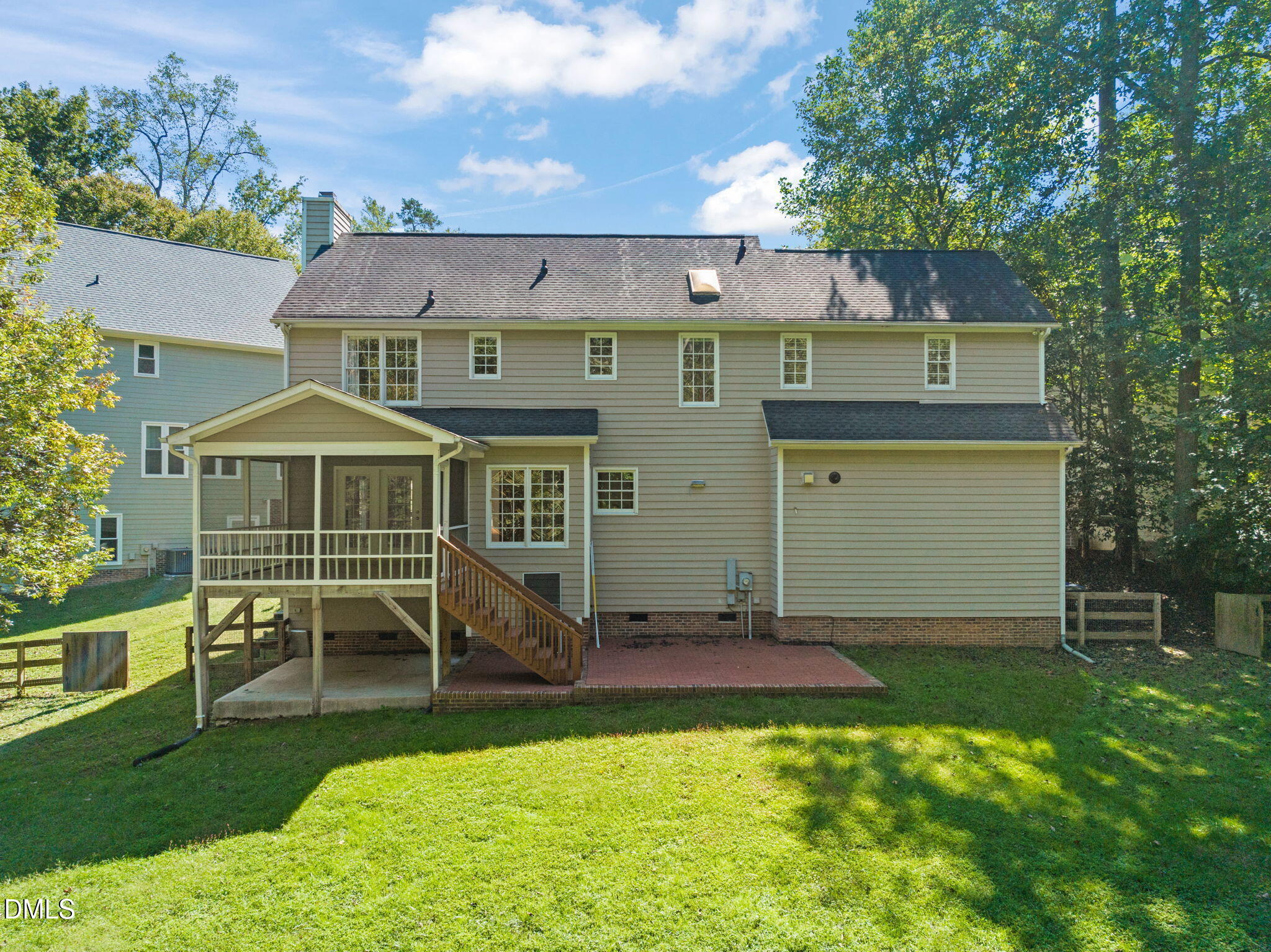 16 Quail Hunt Circle