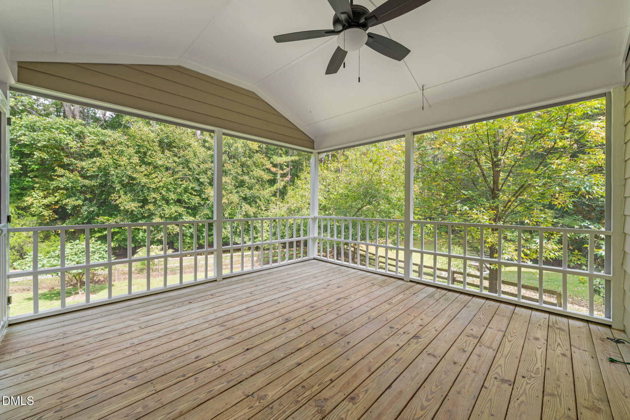 16 Quail Hunt Circle