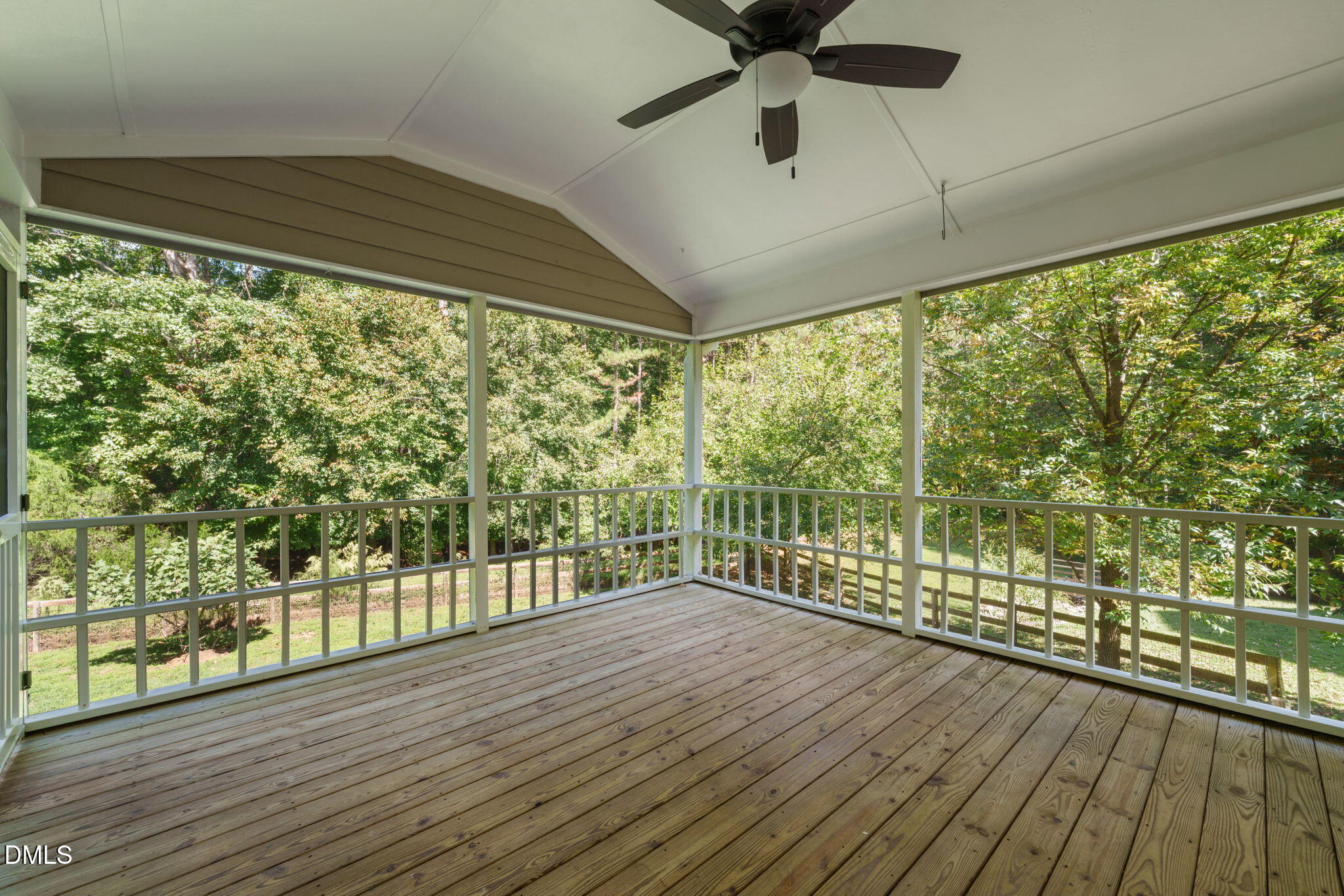 16 Quail Hunt Circle