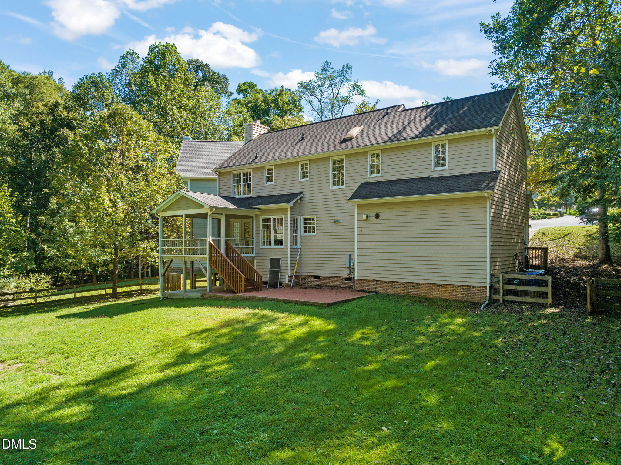 16 Quail Hunt Circle