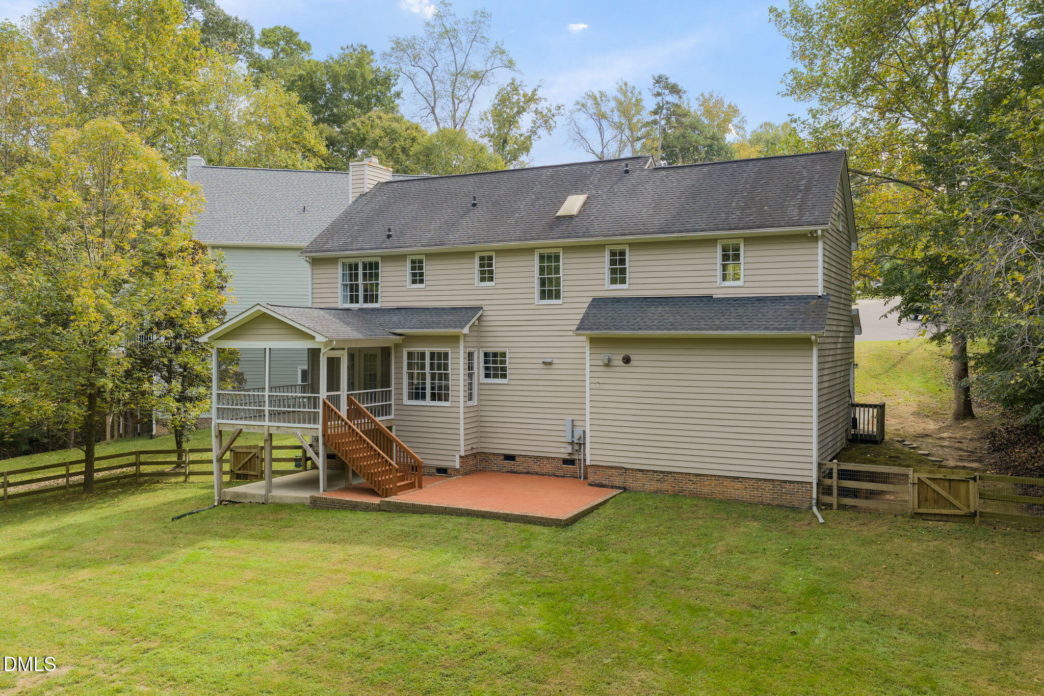 16 Quail Hunt Circle