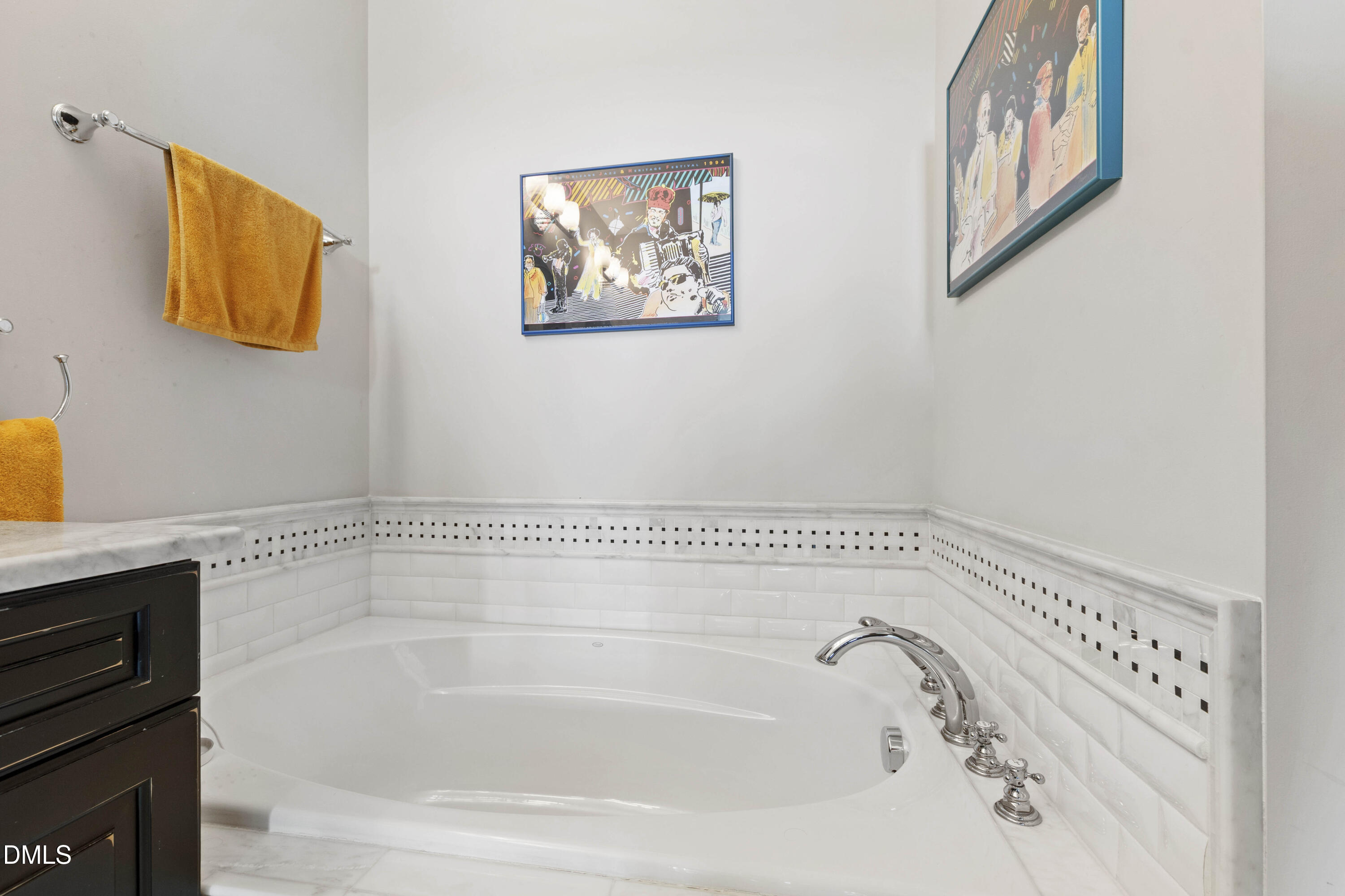 140 W Franklin Street Unit 703