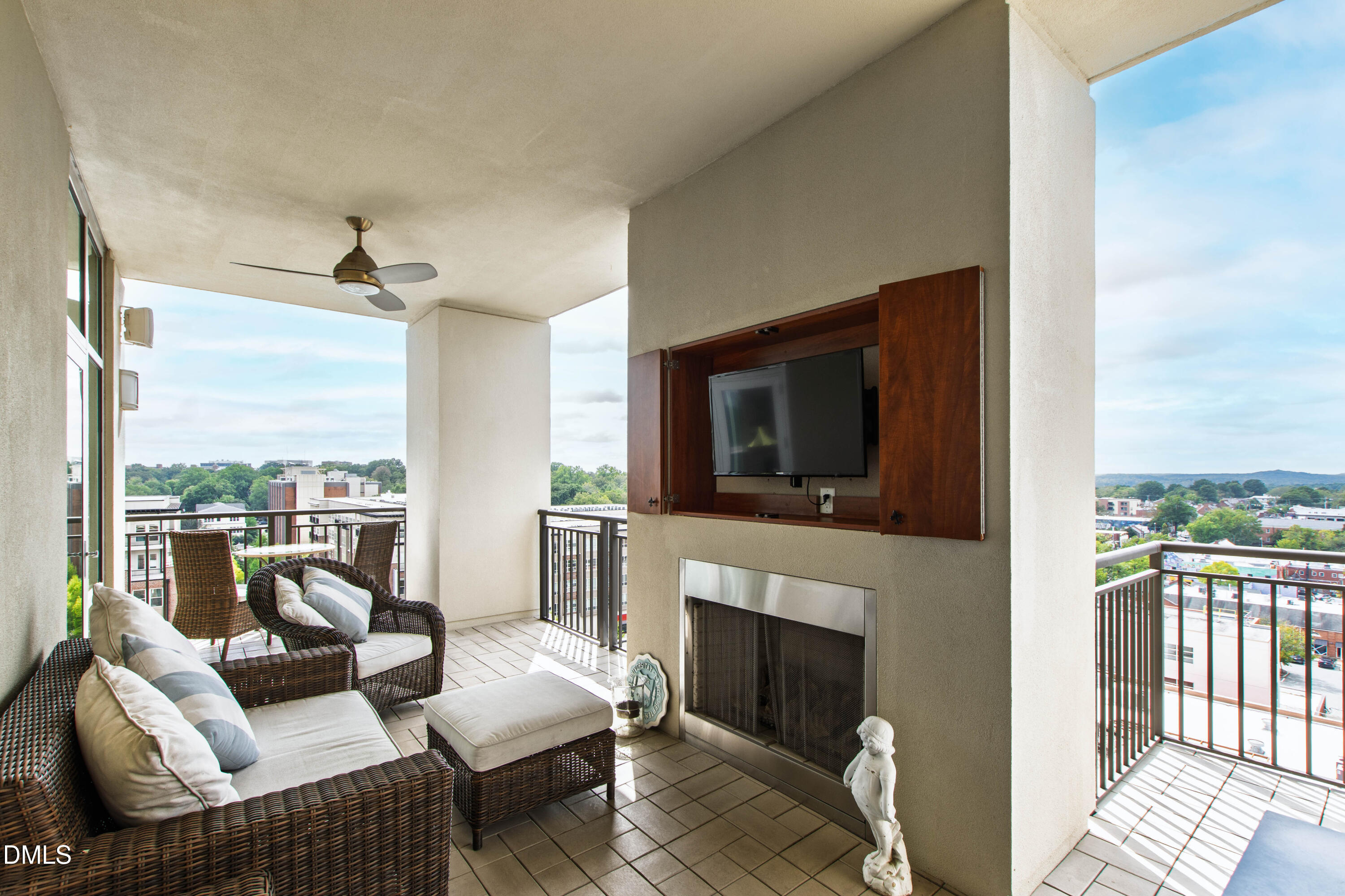 140 W Franklin Street Unit 703