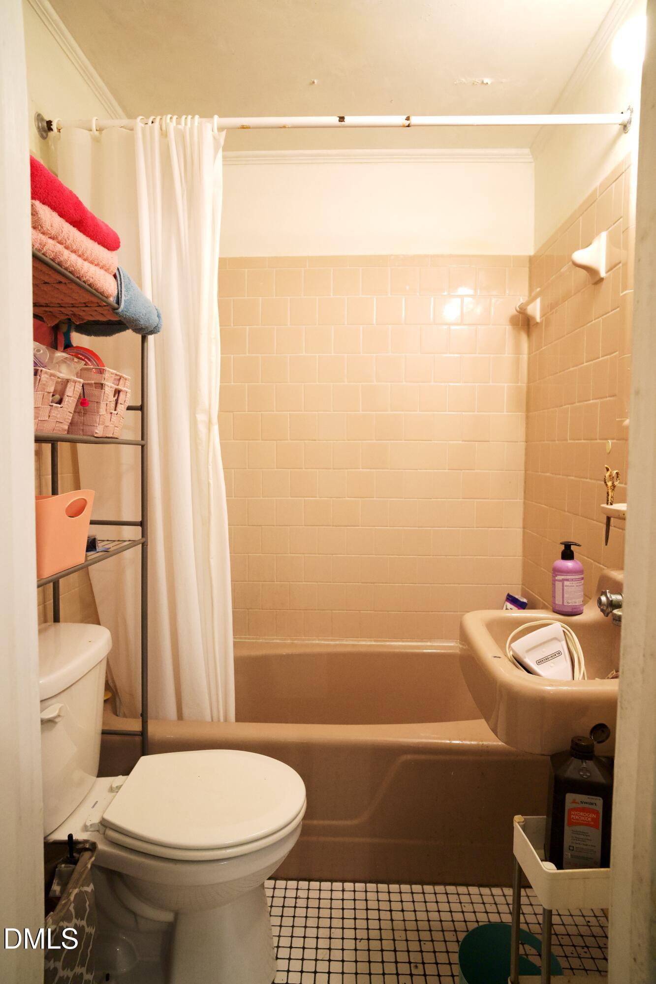 1113 Camden Avenue Avenue