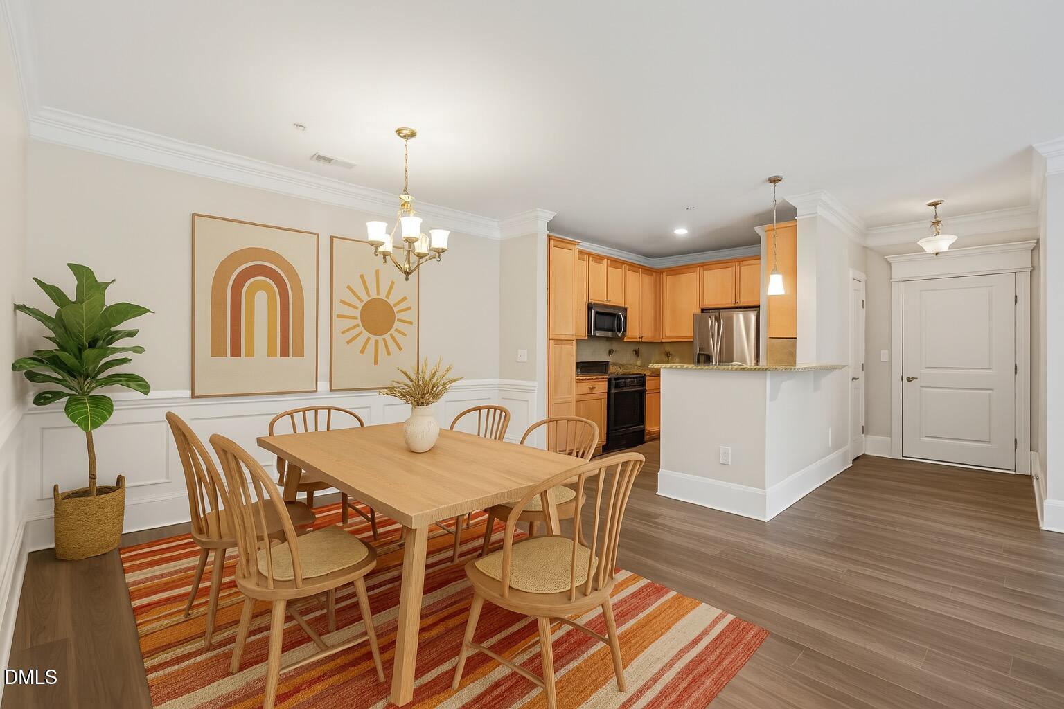 501 Finsbury Street # 204