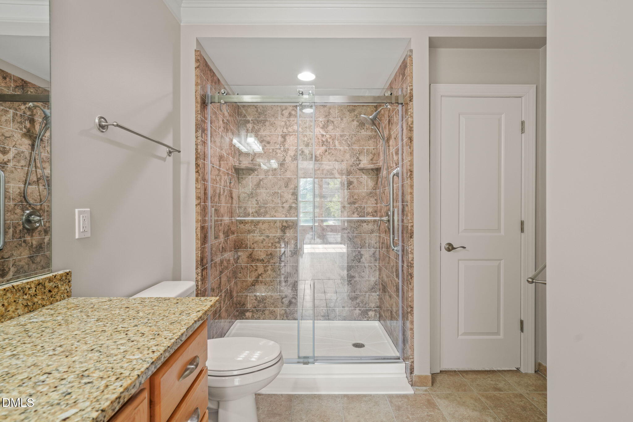 501 Finsbury Street # 204