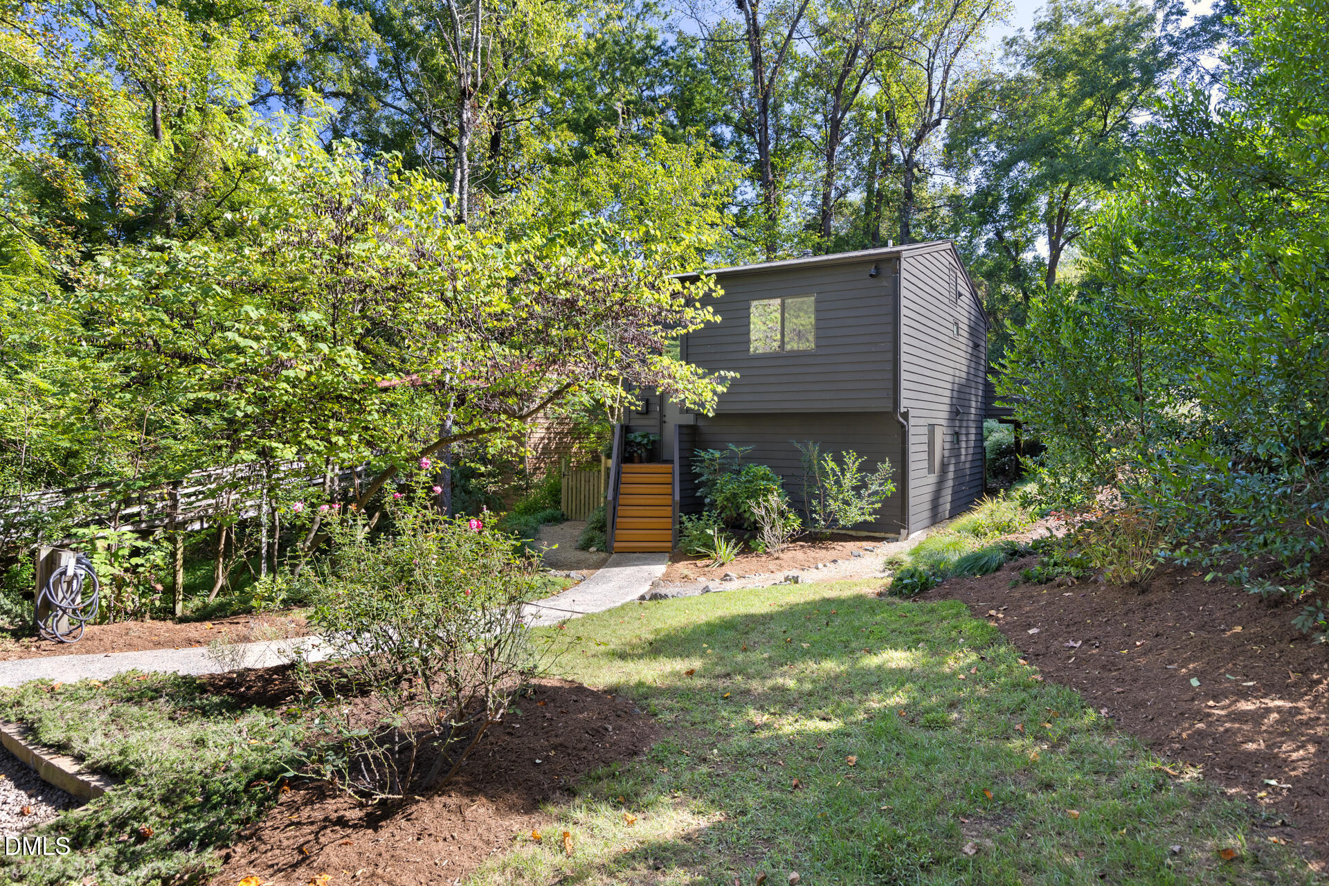 217 Dacian Avenue