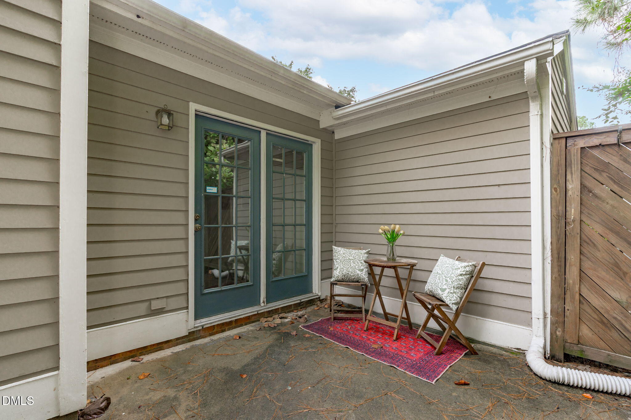 74 Forest Oaks Drive