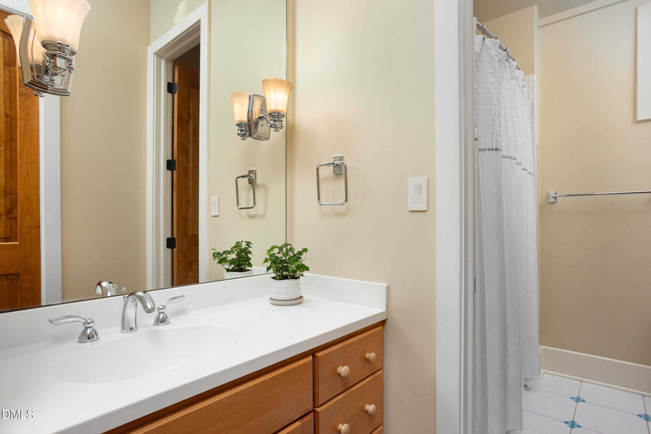 2705 Bridgeton Place