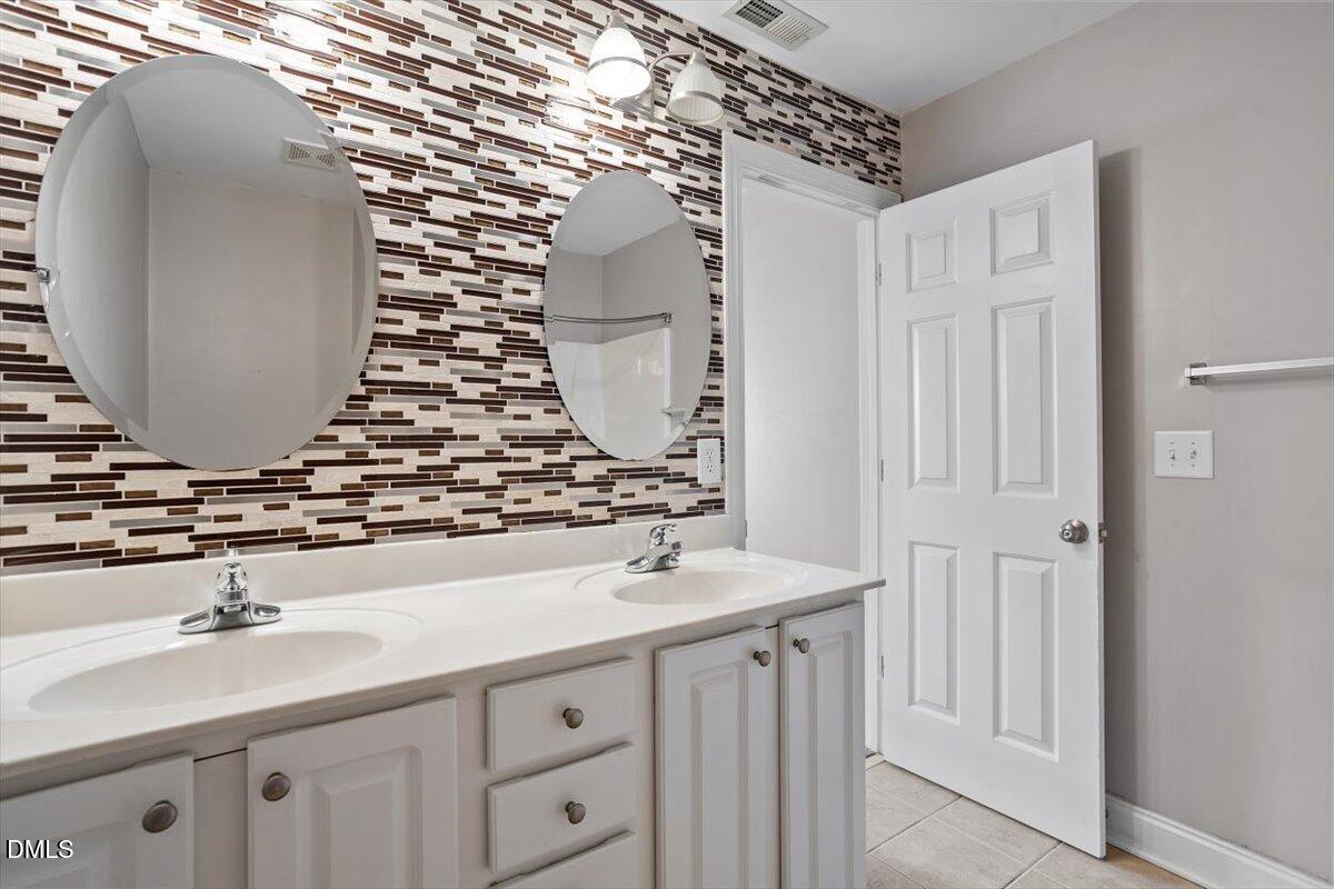 115 Windermere Drive # 204