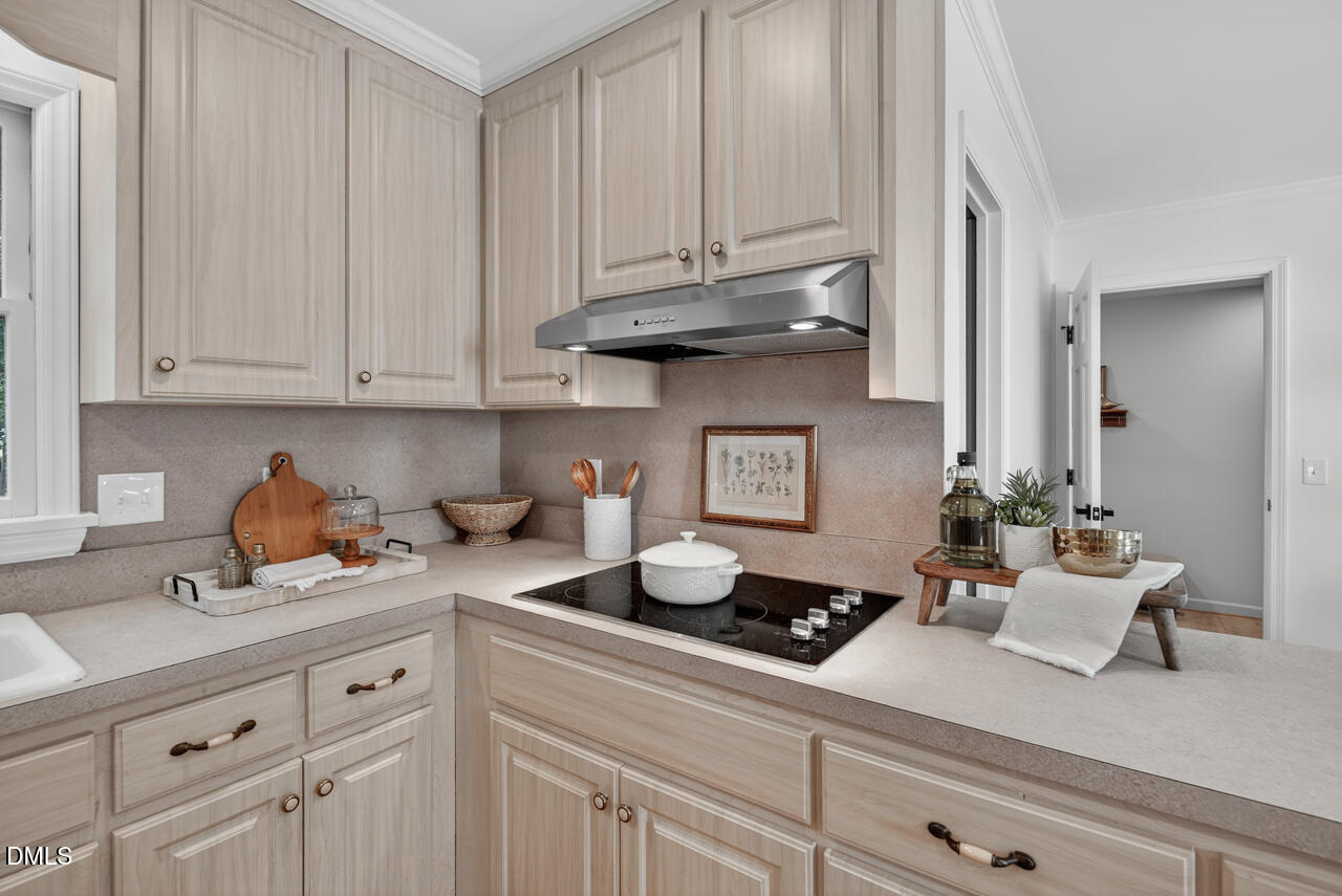 200 Dublin Woods Drive, Cary