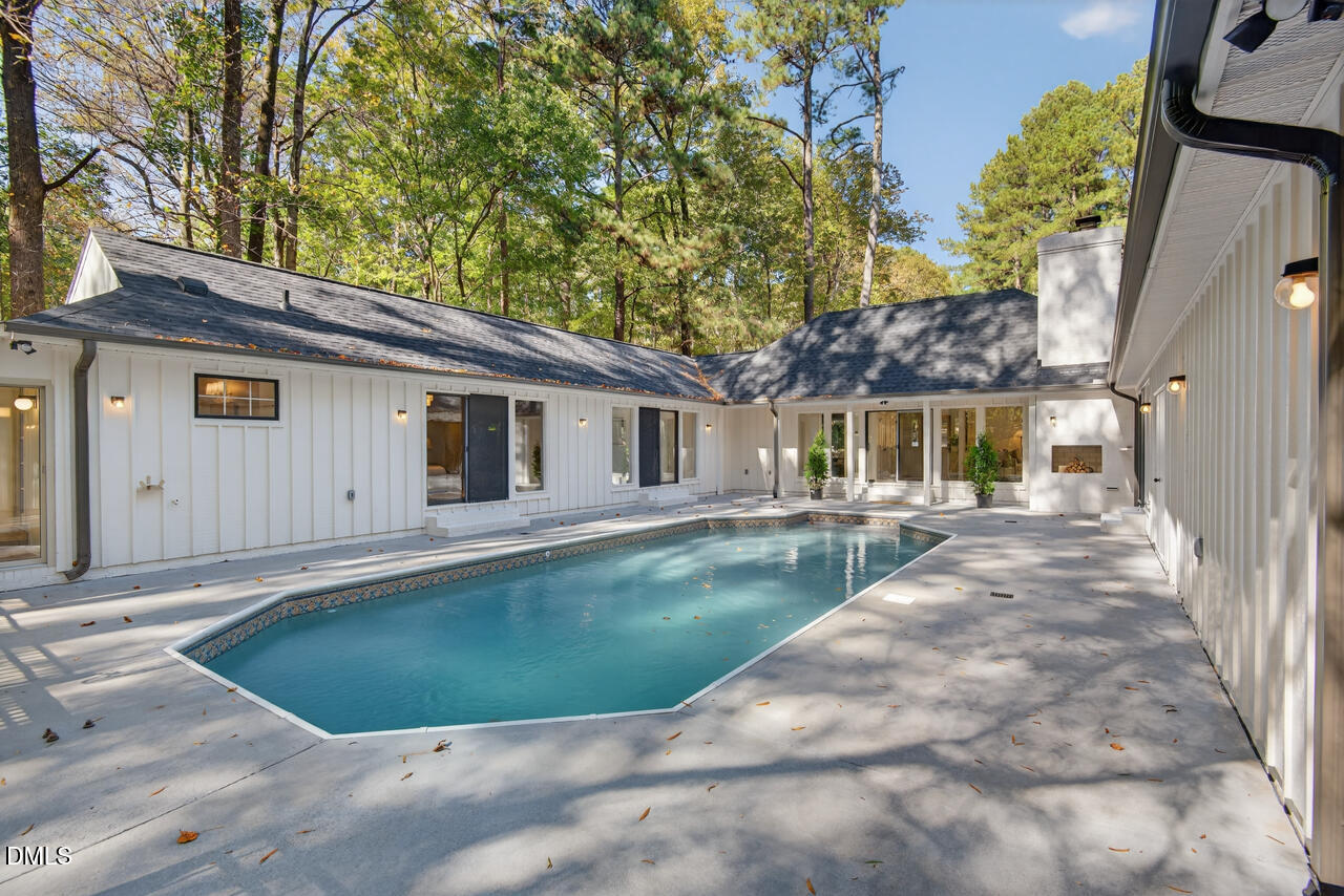 200 Dublin Woods Drive, Cary