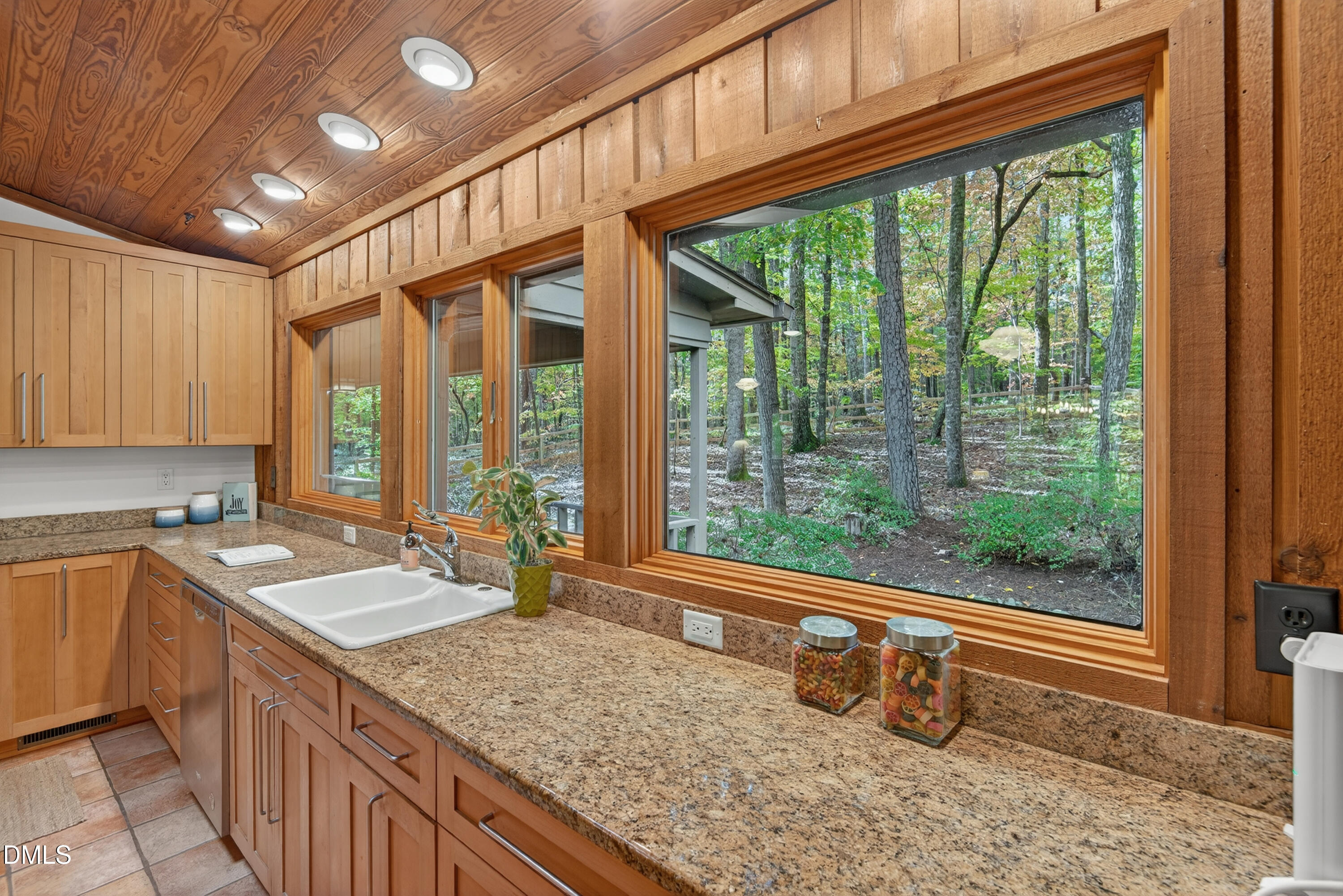 5703 Orange Grove Road