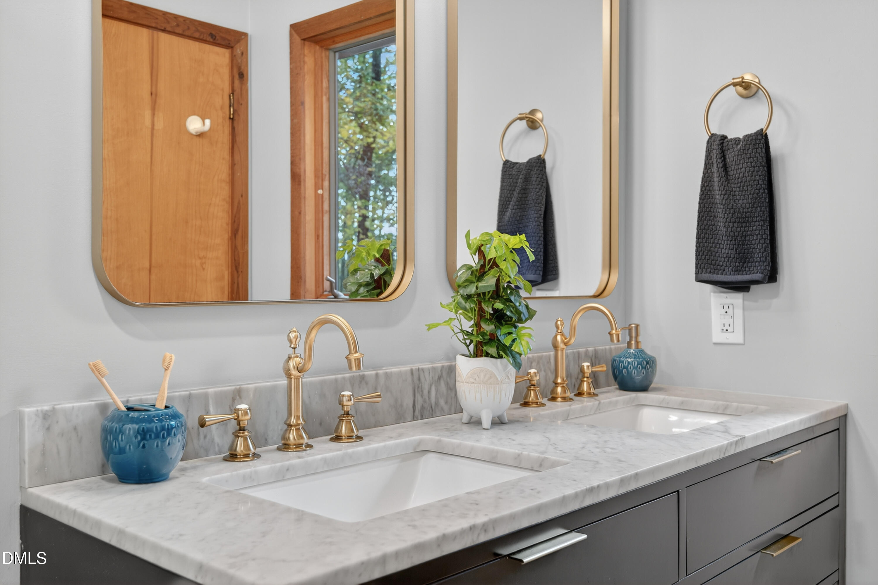 5703 Orange Grove Road