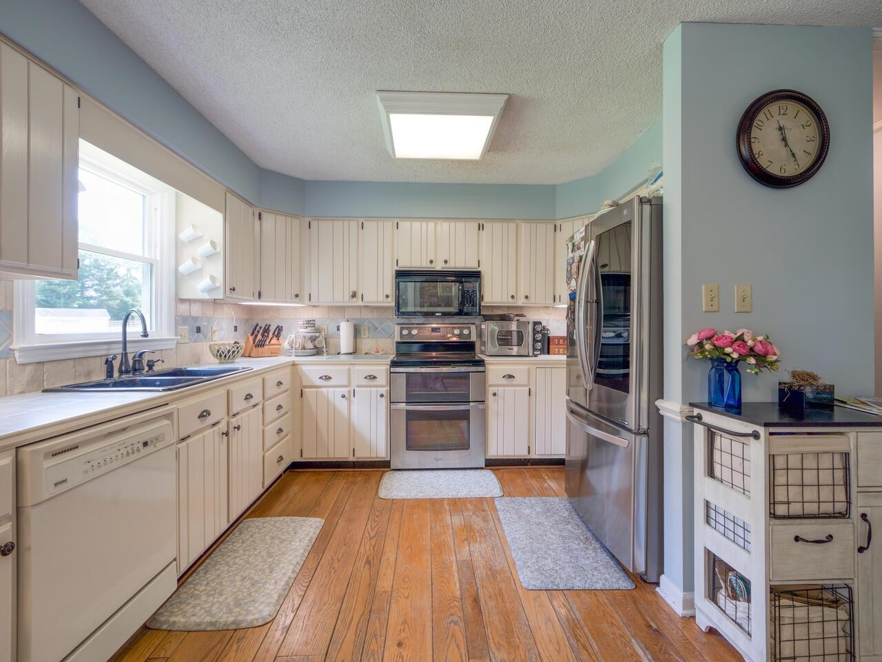 4517 Grandale Drive