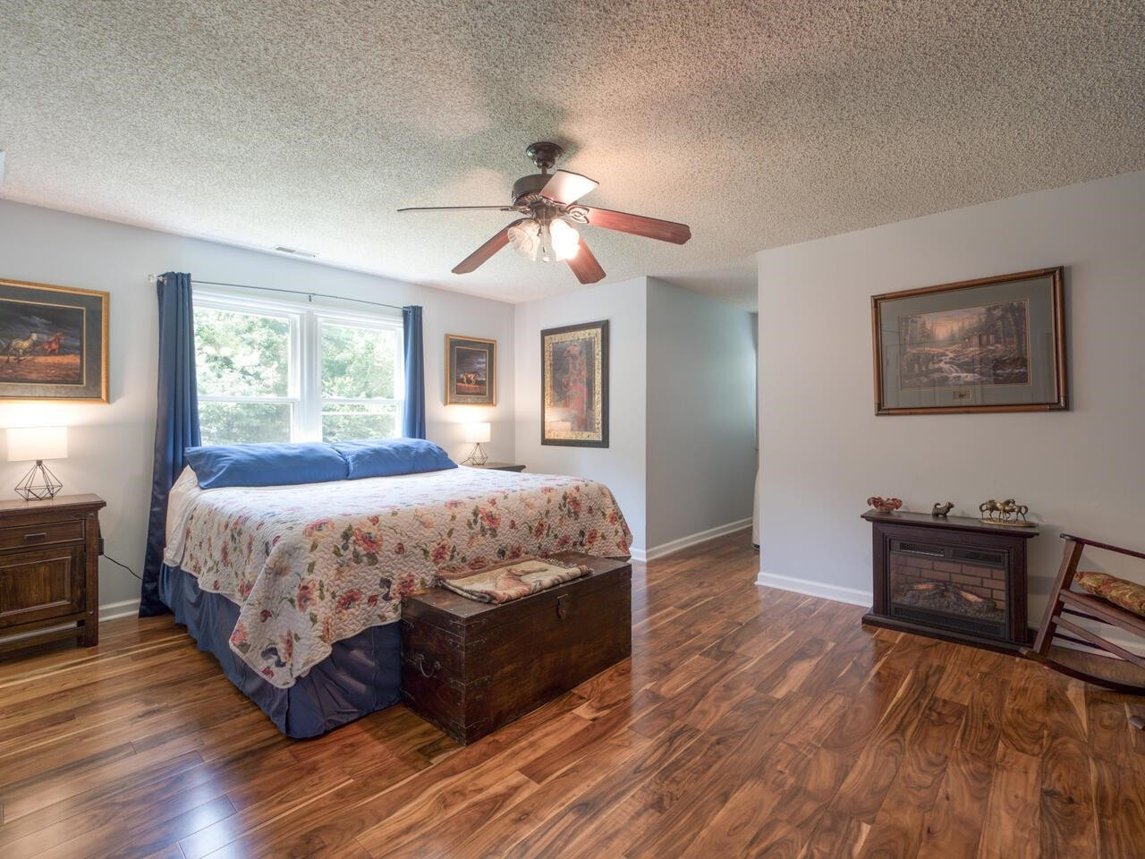 4517 Grandale Drive