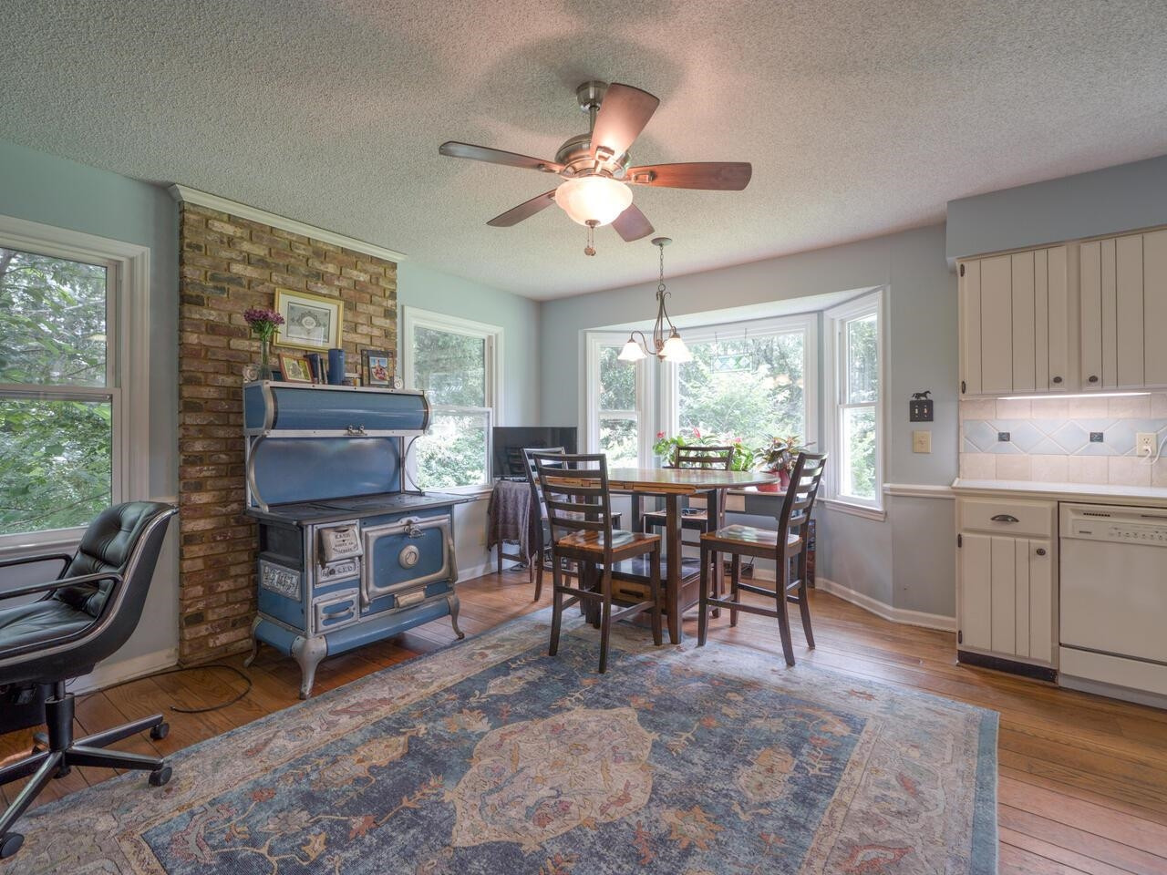 4517 Grandale Drive