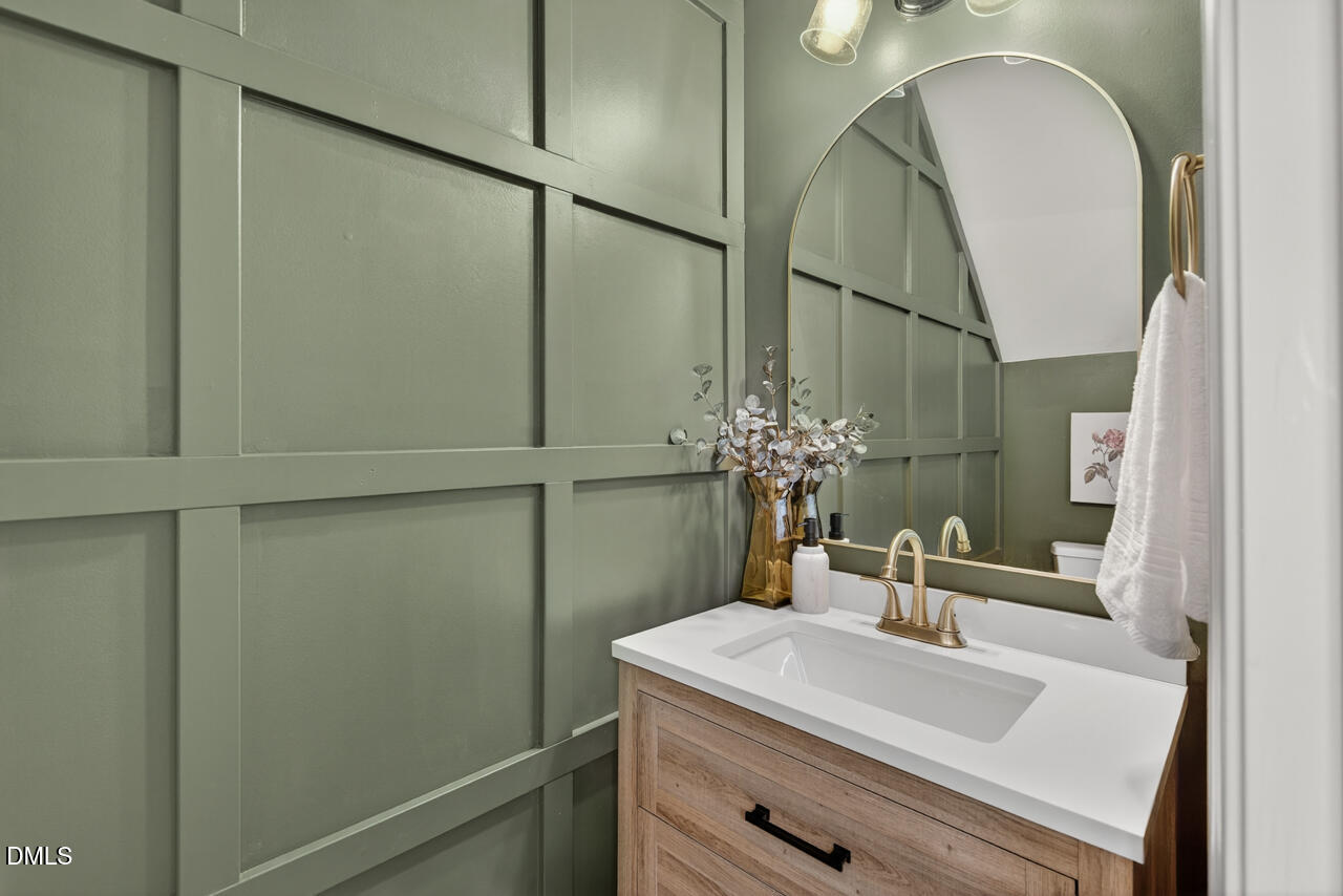 3811 Ramblewood Avenue