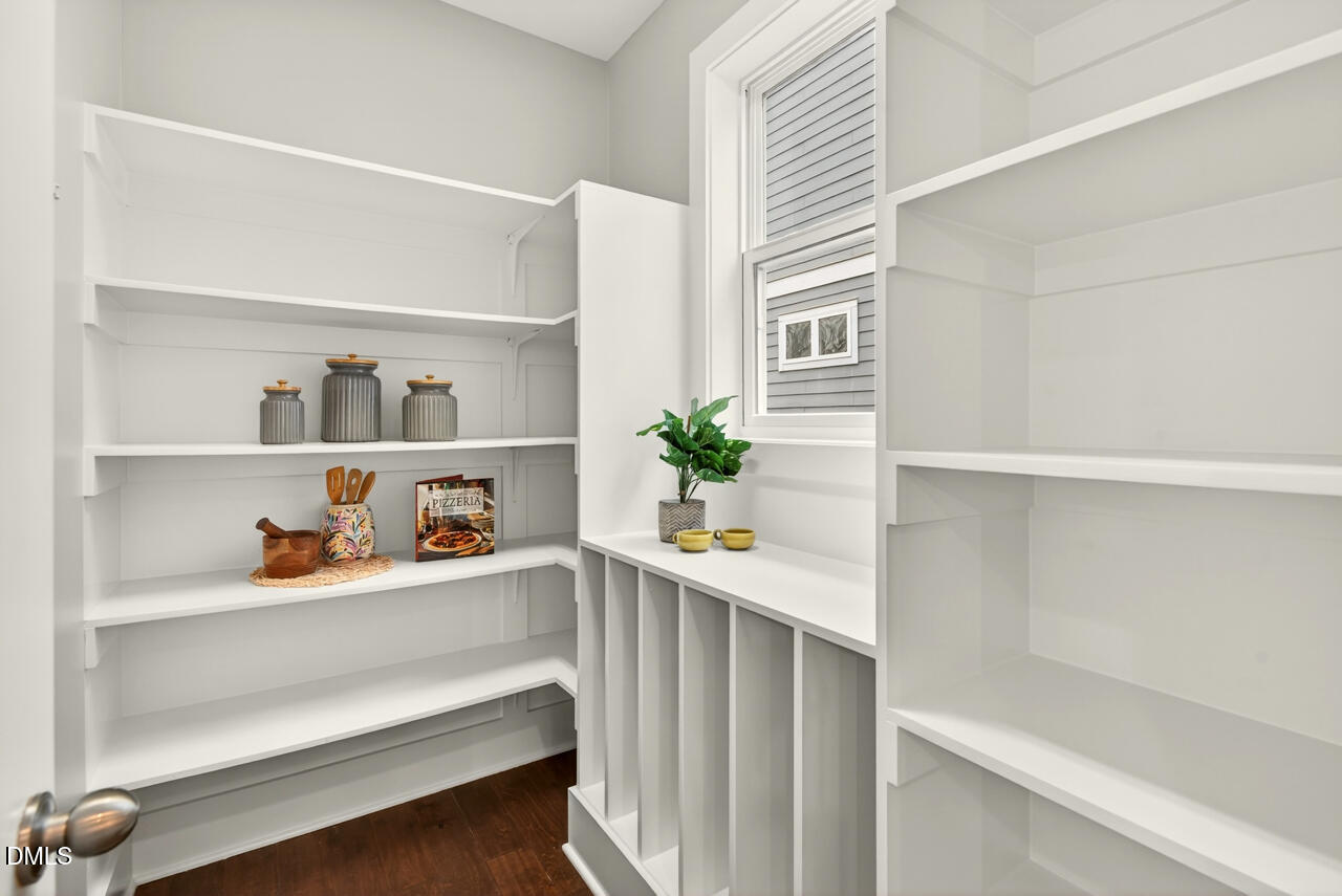 8018 Rosemont Parkway