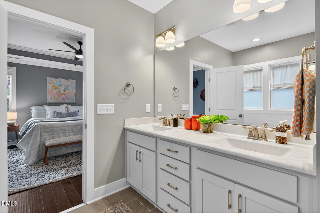 8018 Rosemont Parkway