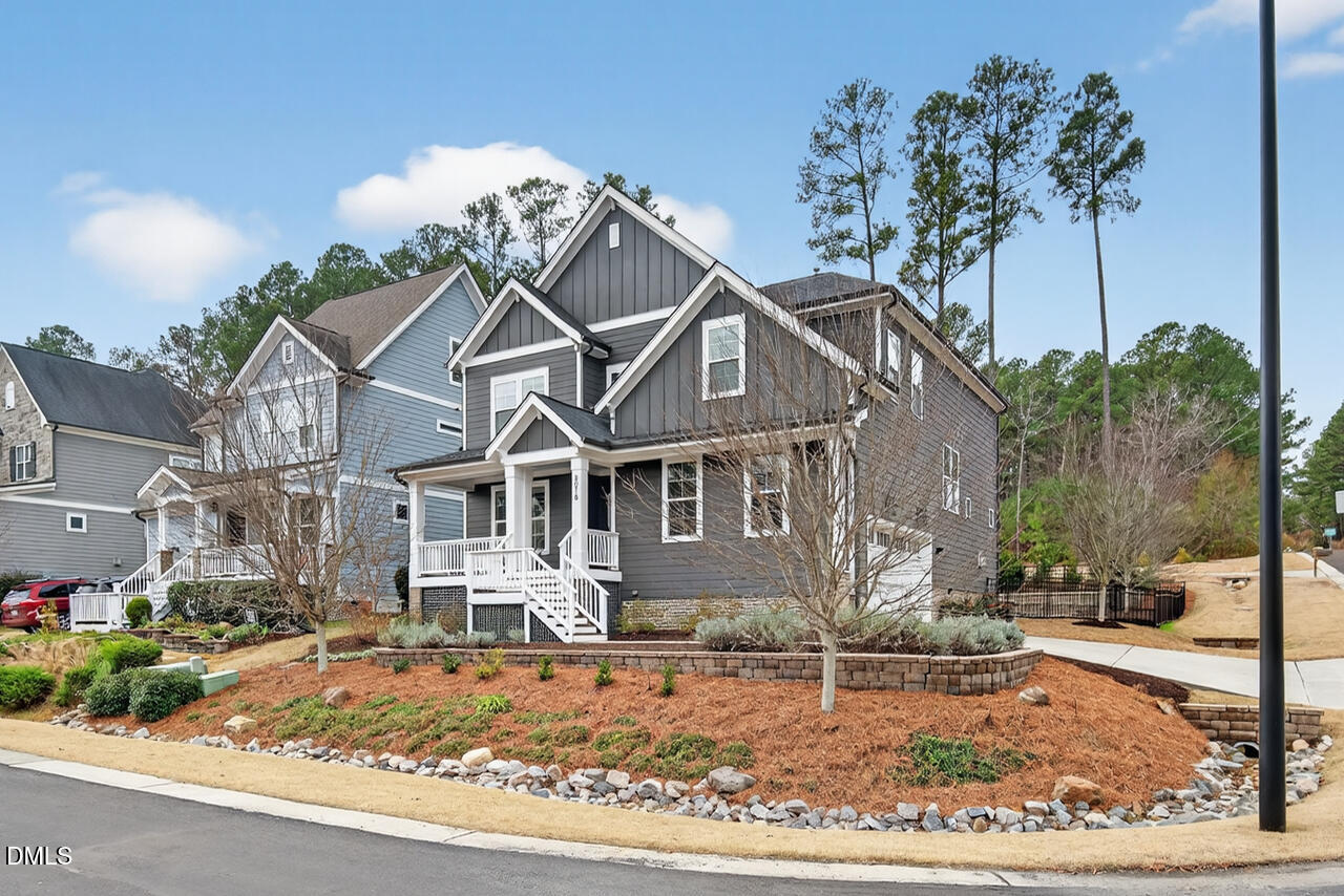 8018 Rosemont Parkway