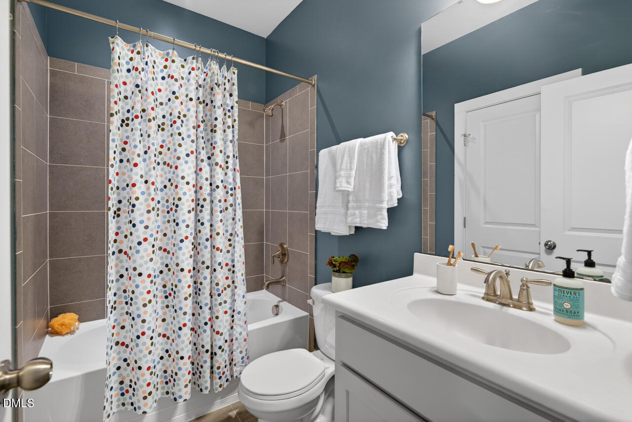 8018 Rosemont Parkway