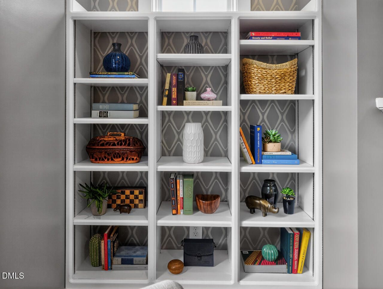 8018 Rosemont Parkway