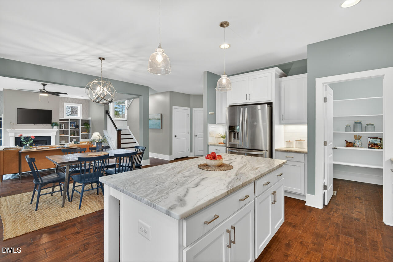 8018 Rosemont Parkway