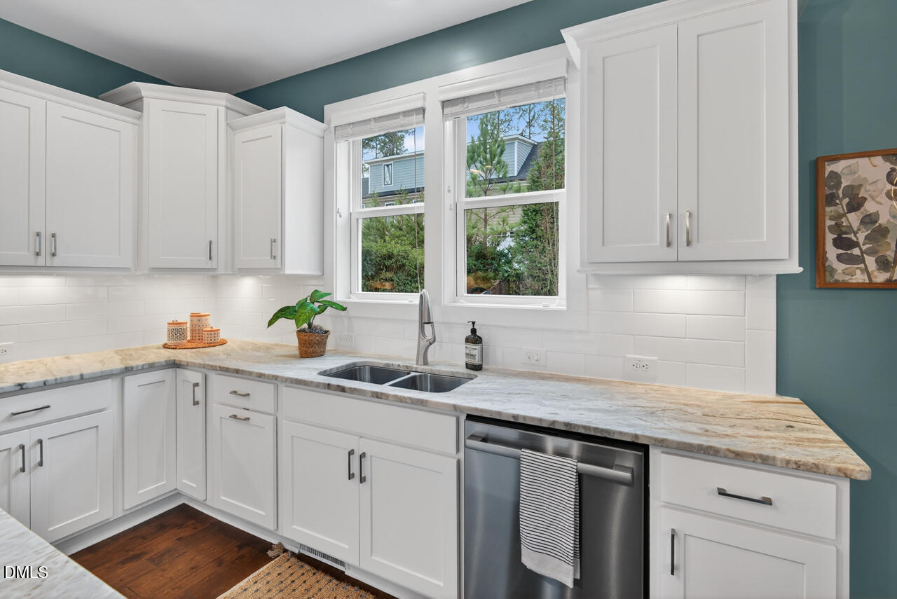 8018 Rosemont Parkway