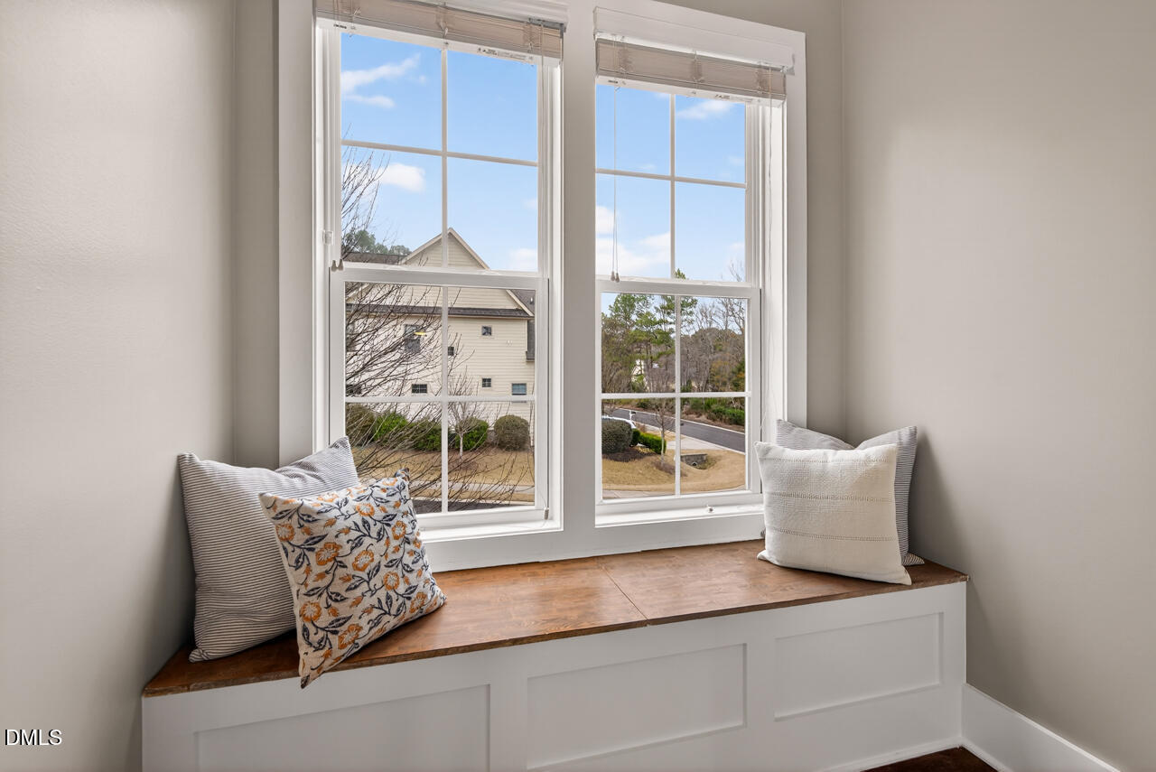 8018 Rosemont Parkway