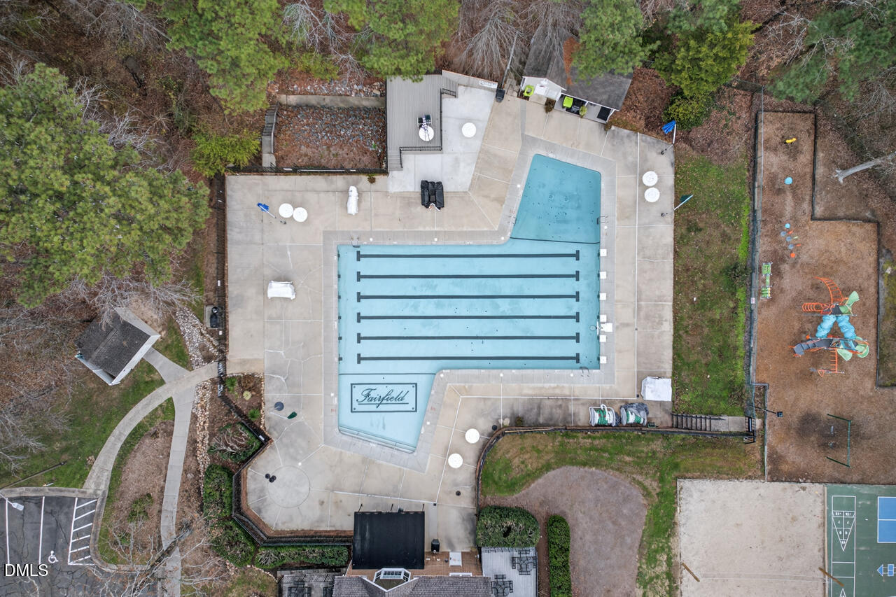 8018 Rosemont Parkway